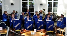 Blasorchester «M. V. Loreley Kirchwerder von 1928» am 1. Mai 2011 am Zollenspieker Fährhaus (CC-BY C.Schomann)